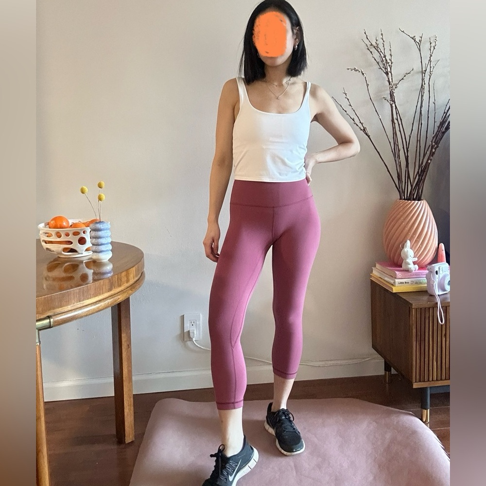 Lululemon Align crop 21” in Misty Merlot (pink) - Size 4